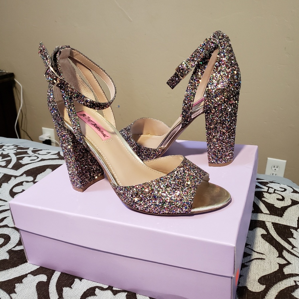 Womans shoes